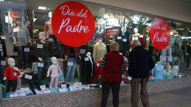 Pantuflas y vino, los más elegidos por los sanjuaninos para el Día del Padre