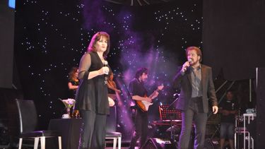 Los Pimpinela cerraron los festejos en honor a Santa Rosa de Lima