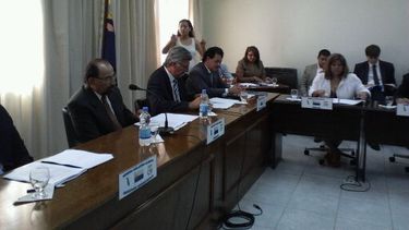 En el inicio de sesiones, Gioja renovó el compromiso K y apuntó a la participación