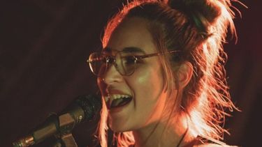 Polémica con la sanjuanina que participa de La Voz: recibió mensajes de odio de la comunidad LGBT