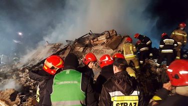 Imágenes impactantes: así fue el incendio en una fiesta de Año Nuevo que dejó decenas de muertos