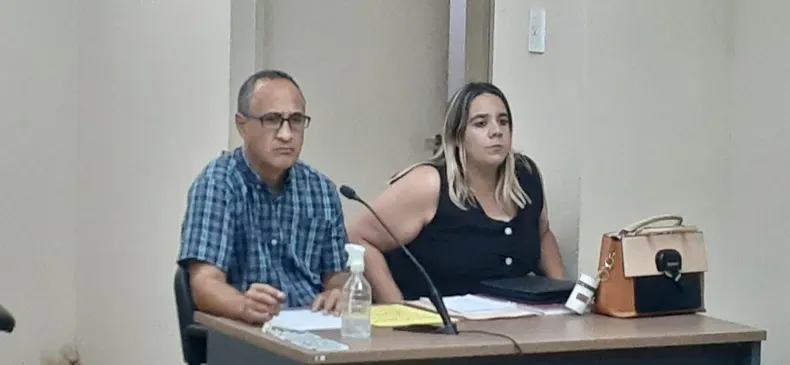 Los defensores, los abogados Claudio Vera y Alejandra Iragorre.