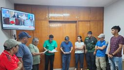 El encuentro en el que Carbajal le dio los subsidios a las instituciones. El encuentro en el que Carbajal le dio los subsidios a las instituciones.