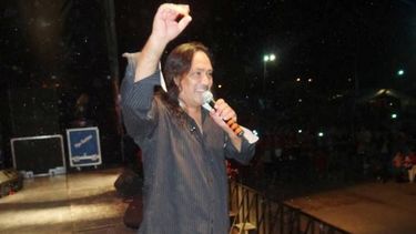 Con un show a todo color, comenzó la Fiesta de la Uva y el Vino