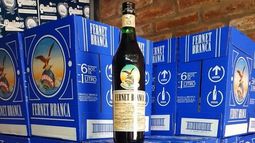 Le ofrecieron 30 cajas de fernet muy baratas y terminó siendo víctima de una estafa Le ofrecieron 30 cajas de fernet muy baratas y terminó siendo víctima de una estafa