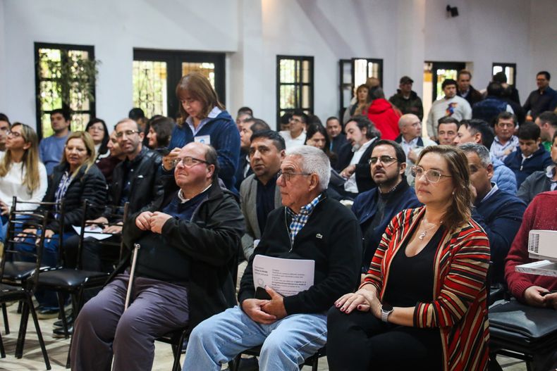La cortista García Nieto llegó con lo justo. Alcanzó a escuchar la misa de Monseñor. La cortista García Nieto llegó con lo justo. Alcanzó a escuchar la misa de Monseñor.