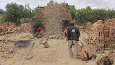 Por el terremoto, se derrumbaron más de 50 hornos ladrilleros: 60 familias quedaron sin casa y sin trabajo