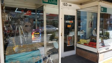 A días del eclipse, cuesta conseguir lentes en el comercio sanjuanino