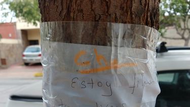 Se hartó: el cartel que pegó un sanjuanino para evitar que le tiren basura en la puerta