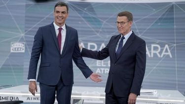 El conservador Partido Popular (PP) venció en forma ajustada al gobernante Partido Socialista (PSOE) en las elecciones en España y el resultado no le sería suficiente para formar gobierno.