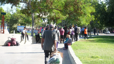 Un grupo de vendedores ambulantes se diferencia de los manteros y pide ser reubicado por el municipio de la Capital