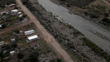 Todavía hay 12 familias evacuadas en Valle Fértil y la ruta sigue cortada