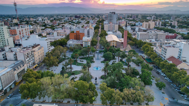 La Municipalidad de la Capital invita a los jóvenes a pintar dejar su marca en la ciudad a través de murales.