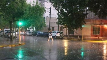 La amenaza de lluvia sigue latente y la máxima promete no superar los 30º