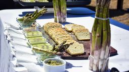 En el Médano de Oro viví la Fiesta del Espárrago y el Alcaucil