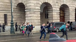 Un tiroteo en una universidad en el centro de Praga deja al menos 15 muertos y varios heridos