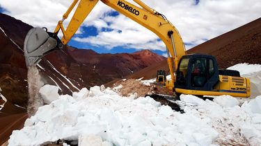 Mirá cómo trabajan para que quede pipí cucú el paso a Chile