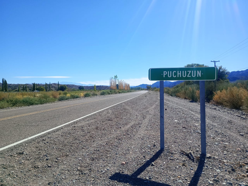 Paisaje de la zona de Puchuzun, parte del trazado propuesto de 63km para la ruta minera El Puntudo en San Juan.