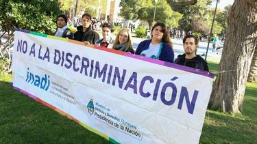 ¿Cómo realizar una denuncia en el INADI ante un caso de discriminación escolar?