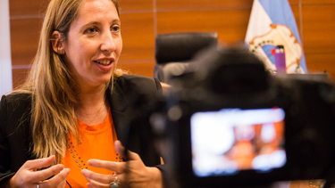 La Ministra de Gobierno, Laura Palma, confió detalles sobre la muerte de su papá en un accidente de tránsito y sobre cómo su experiencia la impulsa a ayudar a otros.