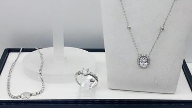 En noviembre, brillá con Watch Me