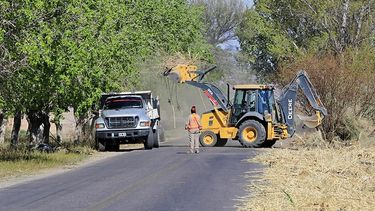 La calle que conecta a dos departamentos, de punta en blanco