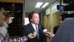 Ovalles: “Nos pidieron 10.000 pesos por mes para irse de la Peatonal”