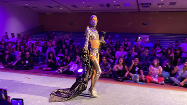 El diseño de indumentaria local se pone en escena para los amantes de la moda emergente