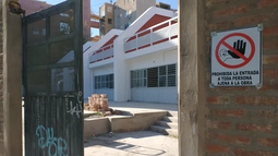 Aseguran que un docente condenado por corrupción de menores volvió a dar clases