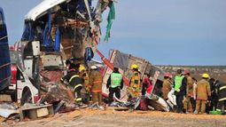 Son 14 los muertos por el accidente entre dos colectivos y un camión en Chubut