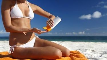 Razones para empezar a usar bronceadores ecológicos