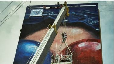 ¿Qué es de la vida de una de las artistas que realizó el mural más grande de la provincia?
