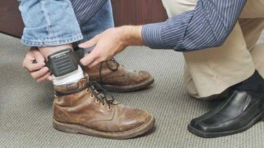 Domiciliaria y pulseras electrónicas: el incremento de casos y el perfil de los criminales que no van al Penal