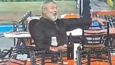 Video: cantó bajo la lluvia en el Carrerito Sanjuanino, ¡y ahora estará en el escenario del festival!