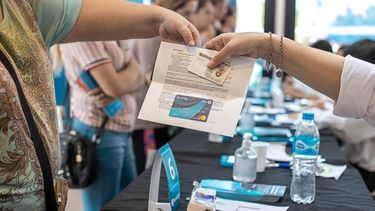 Vuelve la Tarjeta Alimentar: mirá cuándo y dónde entregarán el beneficio en cada departamento Vuelve la Tarjeta Alimentar: mirá cuándo y dónde entregarán el beneficio en cada departamento