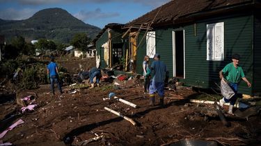 Brasil, sumido en el dolor por los fallecidos y el desastre que dejó el ciclón.