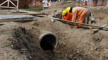 Con nueve frentes de trabajos avanza la obra cloacal en la ciudad de Caucete