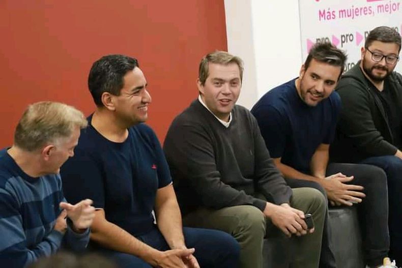 Reunión entre Rodolfo Colombo, Enzo Cornejo, Gustavo Usin y Gerardo Cáceres.