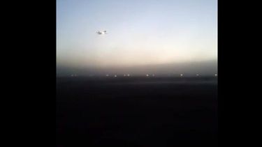 Video: así abortó el aterrizaje por el viento un avión que llegaba a San Juan