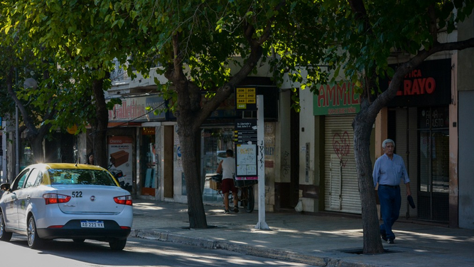 Por el Día del Trabajador, este miércoles no habrá servicio de colectivos. El detalle sobre el funcionamiento de todos los servicios.