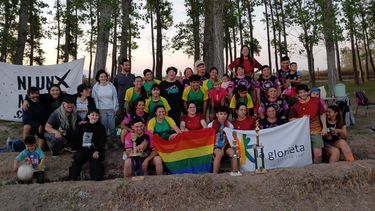 Aseguran que al odio se le responde con amor y fútbol: la historia detrás del particular torneo que se jugó en Angaco