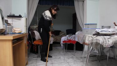 Se les inundó el departamento por culpa de un caño vecino