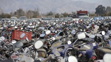 Comienza el proceso para el desguace de casi 30.000 vehículos en San Juan