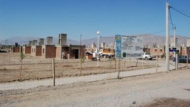 El intendente de Chimbas dispara contra la erradicación de villas