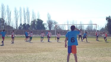 El fútbol tenis, la novedad en las escuelas de iniciaciòn deportiva de Capital