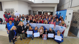 Laura Vera, junto a todo el equipo de la Asociación Amas de Casa del País, es referente de la lucha de las mujeres en San Juan.