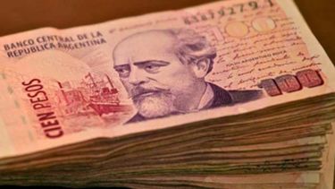 Sanjuanina encontró una billetera con mucha plata y busca a su dueña