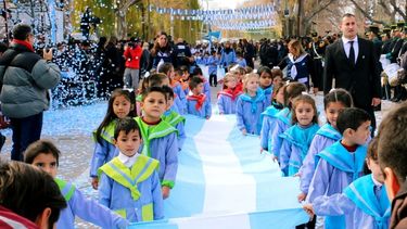 Video: seguí en vivo el desfile del Día de la Bandera