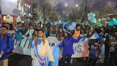 Multitudinaria marcha contra la despenalización del aborto