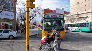 ¿Qué pasa, 24 horas después, en la esquina que atropellaron a la abuela?